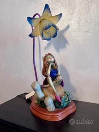 Lampada da tavolo con fata