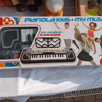 pianola con microfono 