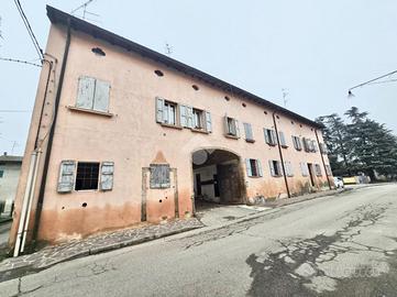 2 LOCALI A BIBBIANO