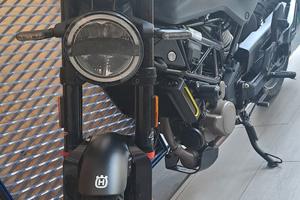 Husqvarna Svartpilen 125