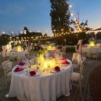 Chioggia sottomarina: attivita' di bar con muri