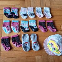 8 calze neonato seminuove + cappellino
