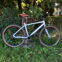 Cannondale bad boy white