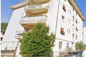 Immobile in asta di 82 m² a Varese