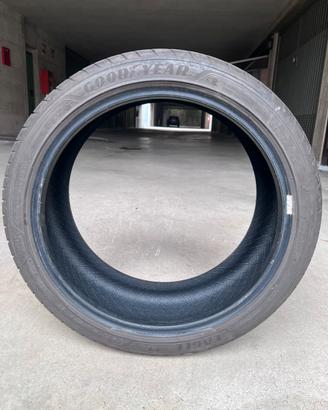 GOMME GOODYEAR R18 215/40 89Y