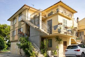 CASA SEMINDIPENDENTE A MONTERUBBIANO
