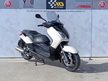 Yamaha X-Max 250