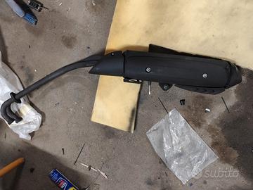 MARMITTA DI SERIE TMAX 500 E55