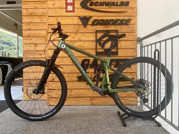 Ghost Riot AM Universal