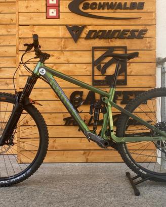 Ghost Riot AM Universal