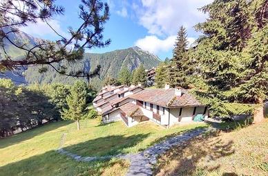 SAINT RHEMY EN BOSSES Strada per Crevacol