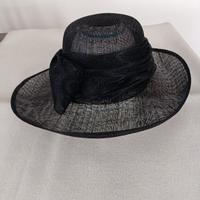 Cappello da cerimonia.