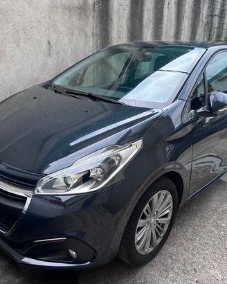 Peugeot 208 82CV 5 porte Active