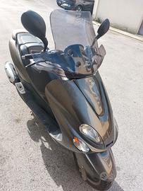 Yamaha majesty 125