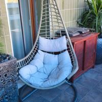 poltrona a dondolo per giardino