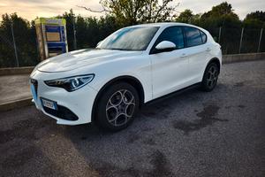 Stelvio 2.2 180cv Sprint 