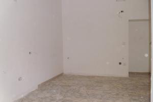 Negozio unico ambiente afragola