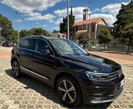 VOLKSWAGEN TIGUAN 4Motion