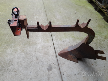 Aratro per trattore pasquali