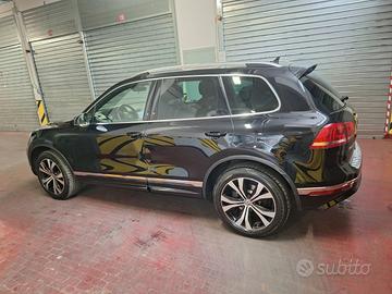 Volkswagen Touareg 3.0 Sport RLine