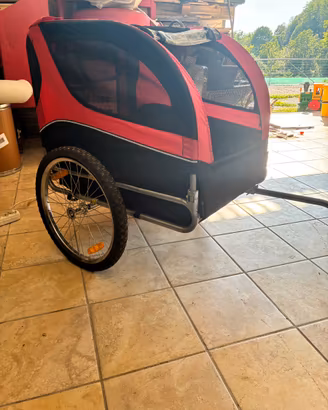 Rimorchio bici per cani