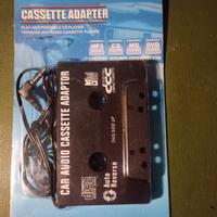 "Cassetta adattatore audio tape"