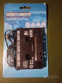 "Cassetta adattatore audio tape"