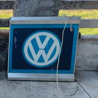 insegna luminosa Volkswagen