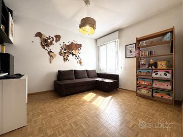 Bilocale con balcone e cucina abitabile Via Parma