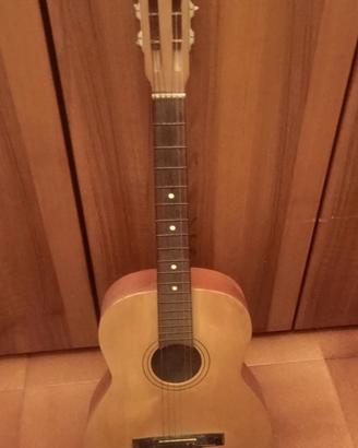 Chitarra marca Ferrarotti