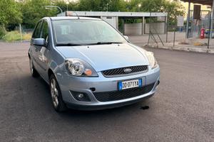 Ford Fiesta  solo 95 mila Km