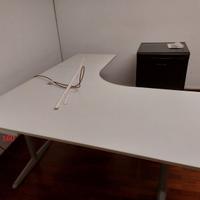 Scrivanie bianche da ufficio