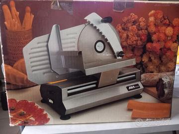 Affettatrice elettrica AlA 2000