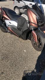 Coprigambe yamaha xmax 300