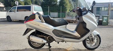 Piaggio X8 125cc anno 2004 km 8800 originali