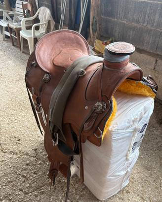 Sella Western artigianale in vera pelle 17"