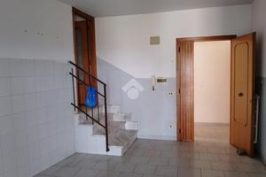 4 LOCALI A MANOCALZATI