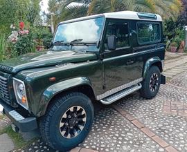 Land Rover Defender 90 2.4 TD4 Station Wagon E