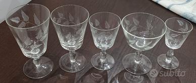 Bicchieri in cristallo stile anni 50 - 58 pezzi