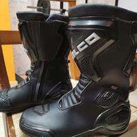 stivaletti moto nuovi in pelle 