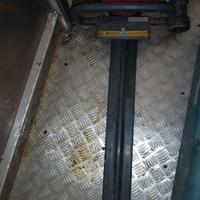 Tagliasiepe marca HONDA 4 T con lama da 70 cm