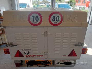 Rimorchio umbra trasporto cani