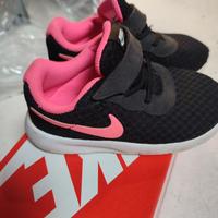 Scarpa nike 25