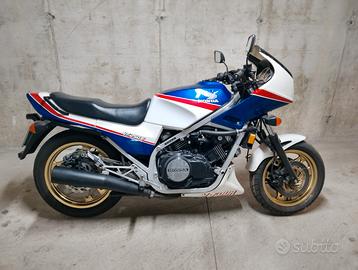 Honda VF 750 - 1984