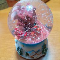 palla di natale musicale con neve