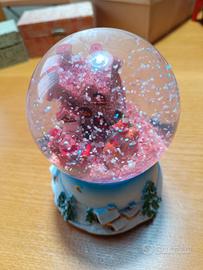 palla di natale musicale con neve