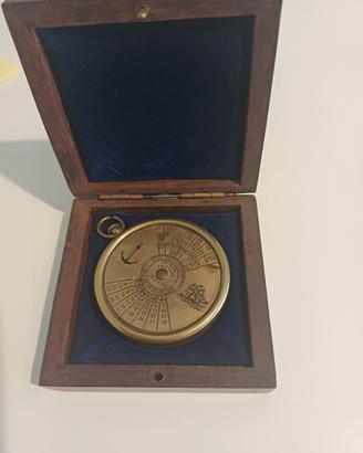 Calendario Perpetuo (100 anni) in scatola di legno