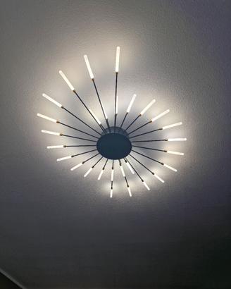 Lampadario raggi di luce