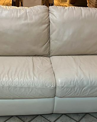 Divano in pelle avorio