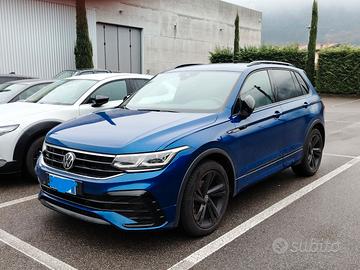 Volkswagen Tiguan 2.0 tdi R-Line 150cv dsg
